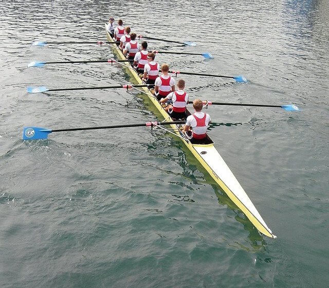La course de bateaux se déplace en Écosse