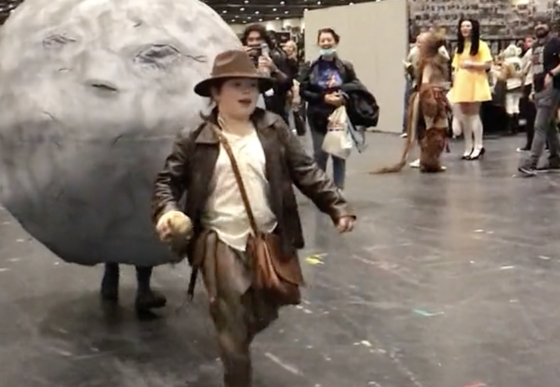  La famille qui cosplays ensemble reste ensemble