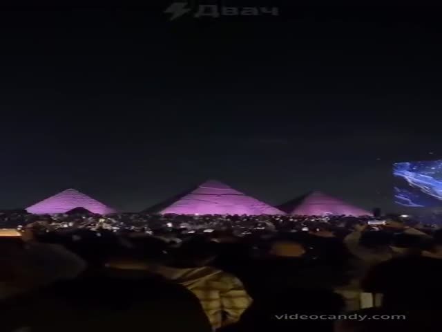  Rave aux pyramides en Égypte (vidéo)