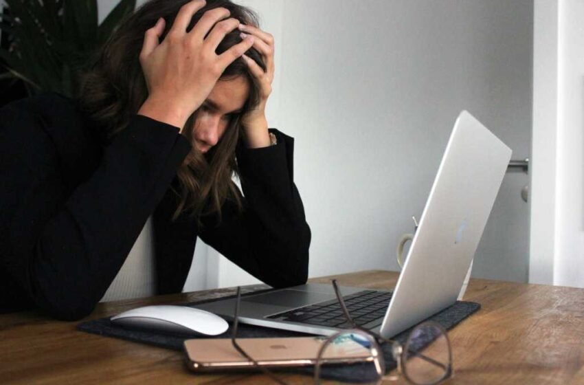 Trabajadores Quemados por la ia: ¿un nuevo problème para el cio?